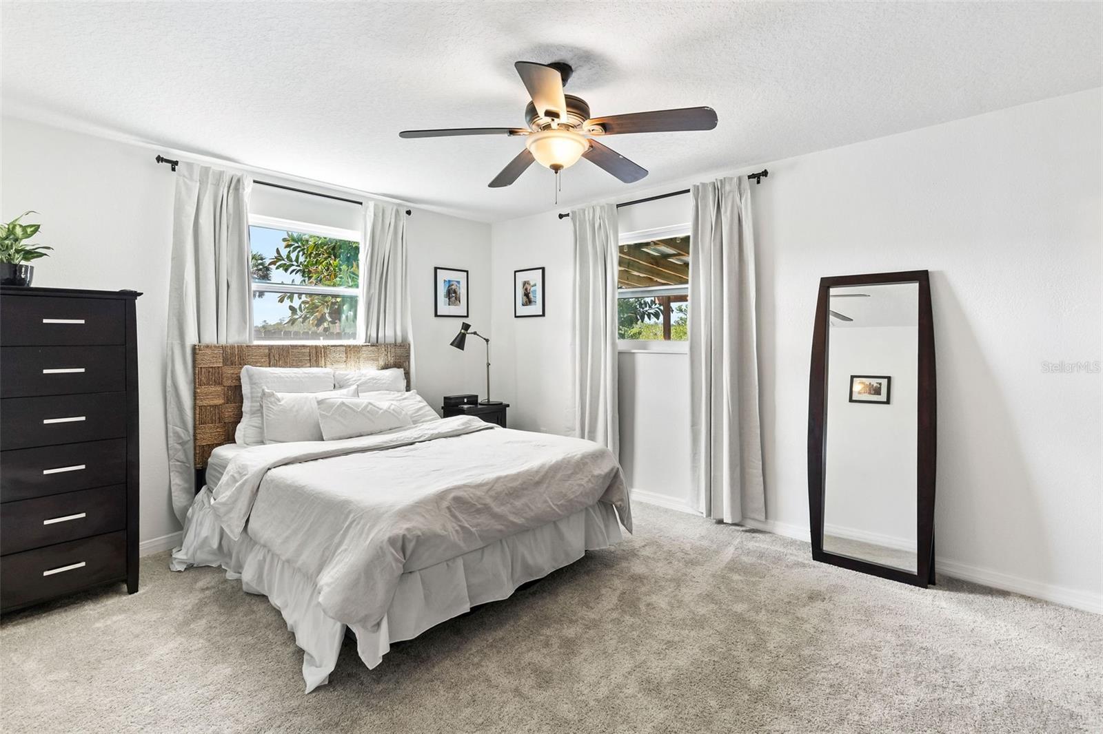 Image 22 of 60 For 418 Acacia Circle