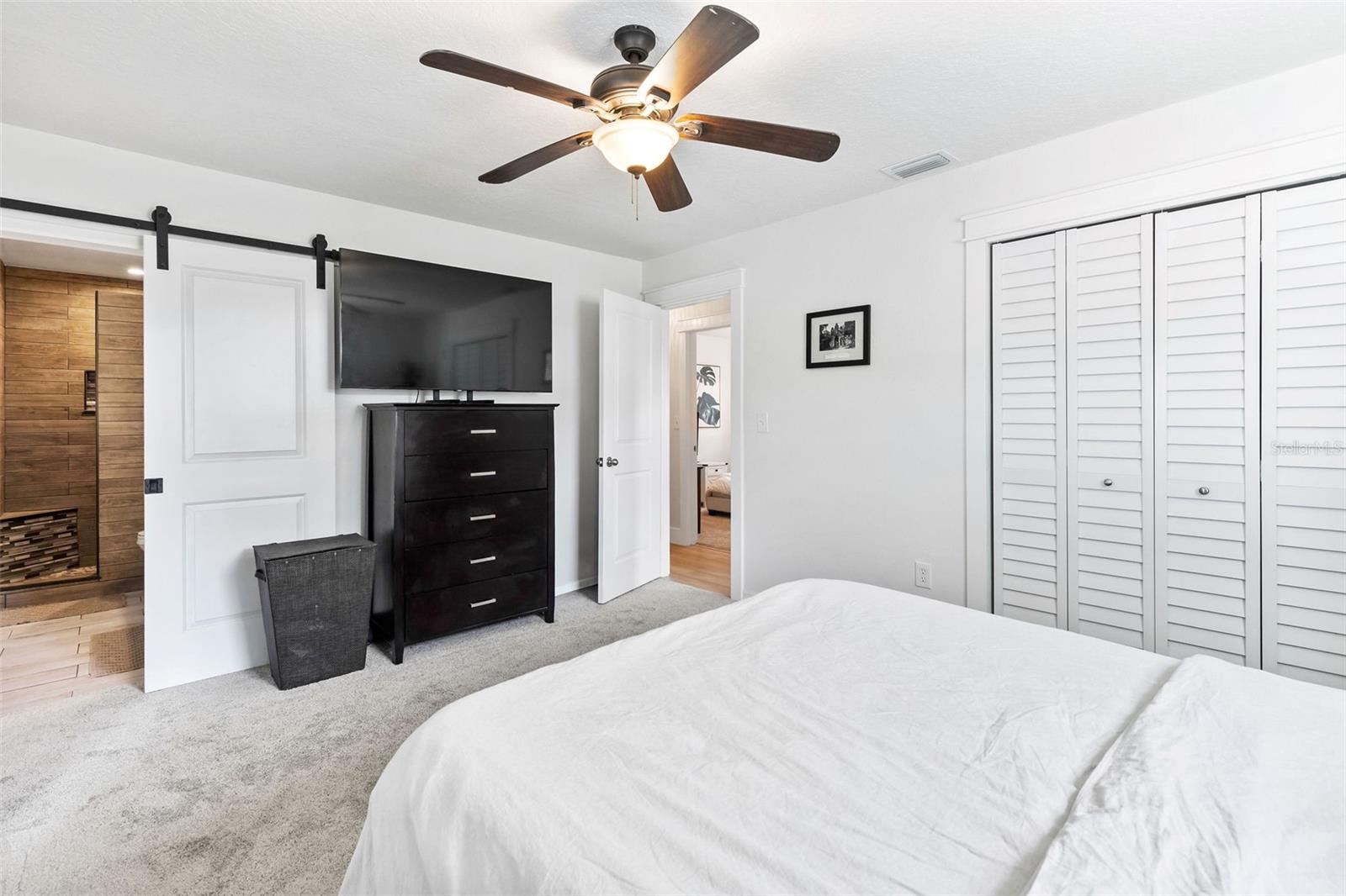 Image 23 of 60 For 418 Acacia Circle