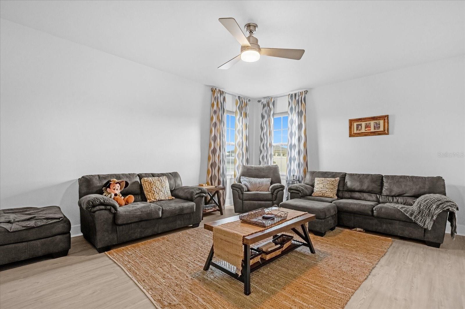 Image 18 of 51 For 7454 Gathering Drive