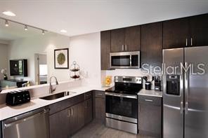 Image 4 of 7 For 14501 Grove Resort Avenue 2212