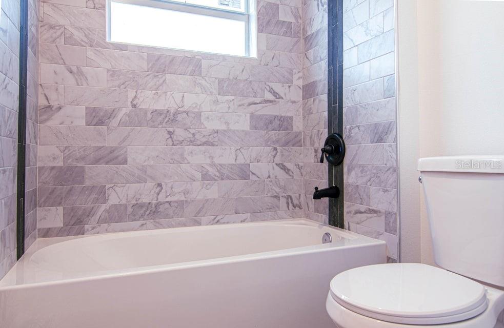 Image 10 of 20 For 10235 Stonecrop Avenue