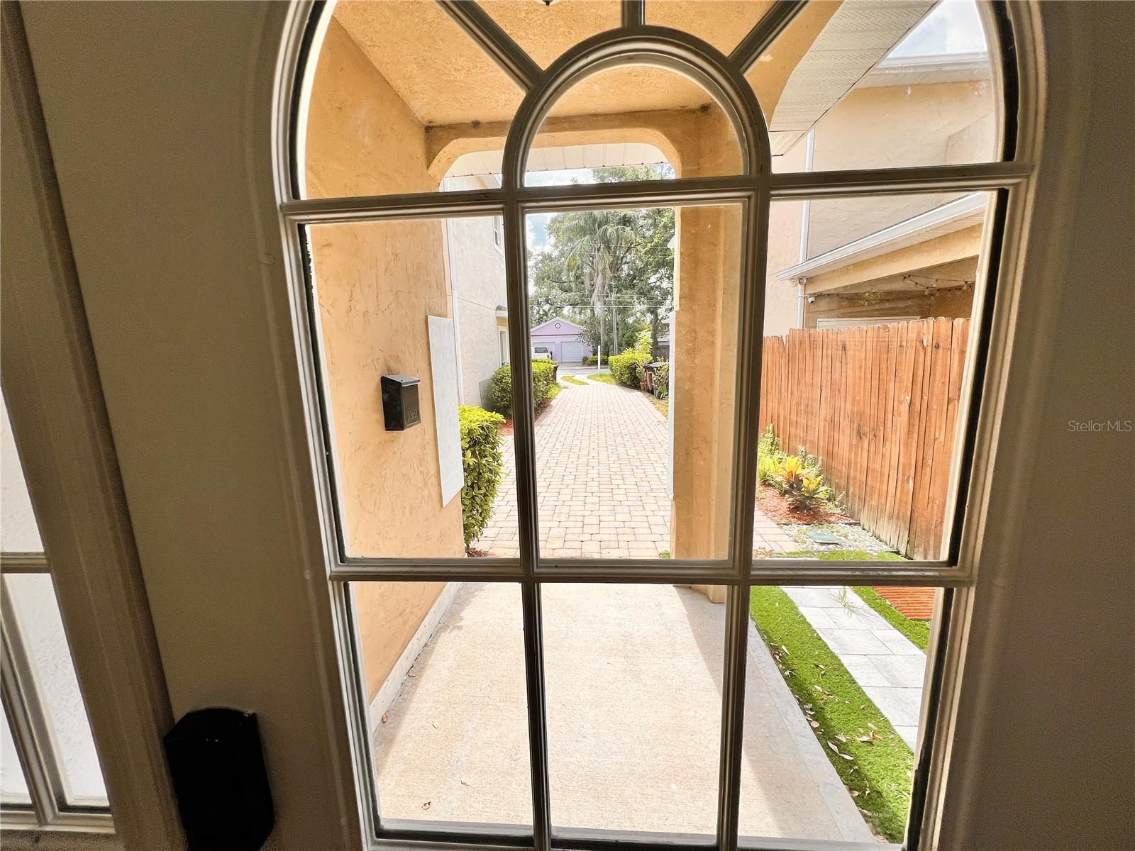 Image 3 of 31 For 1130 Hardy Avenue