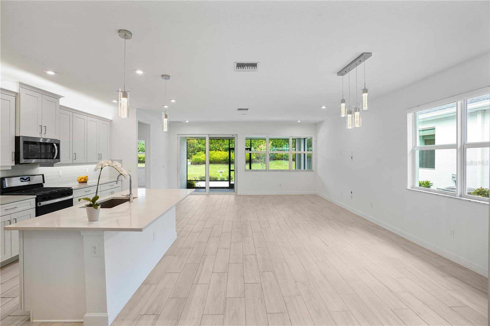 Image 10 of 96 For 11687 Viridian Boulevard