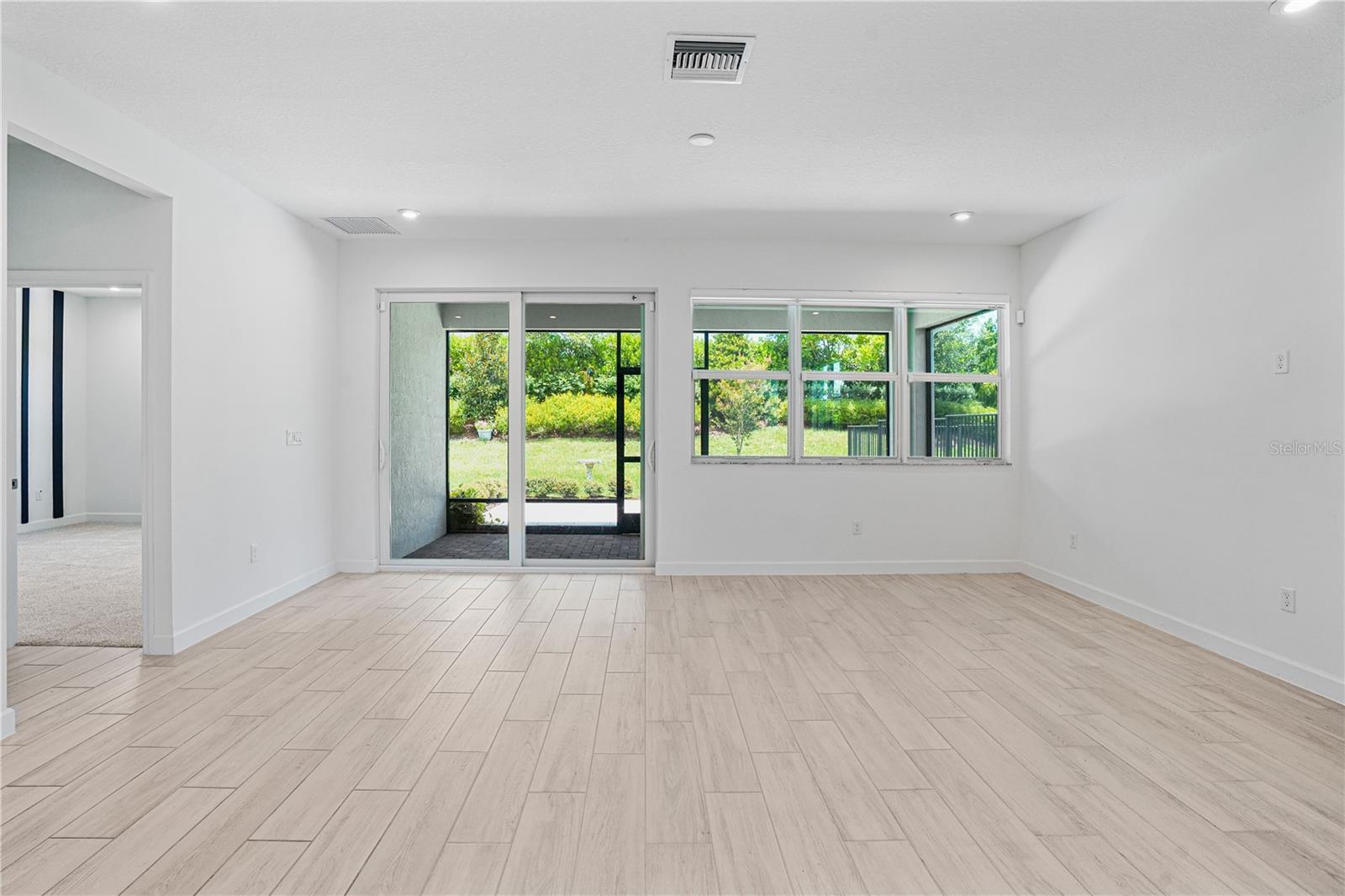 Image 12 of 96 For 11687 Viridian Boulevard