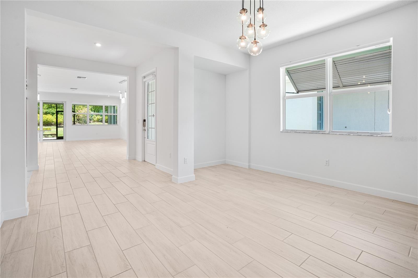 Image 35 of 96 For 11687 Viridian Boulevard