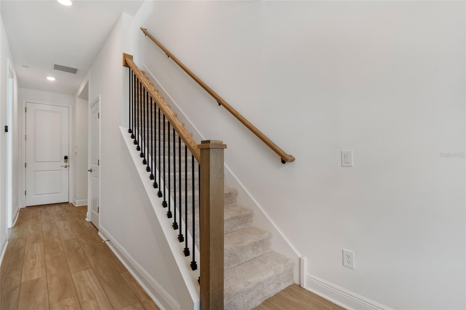 Image 5 of 66 For 8484 Sperry Street
