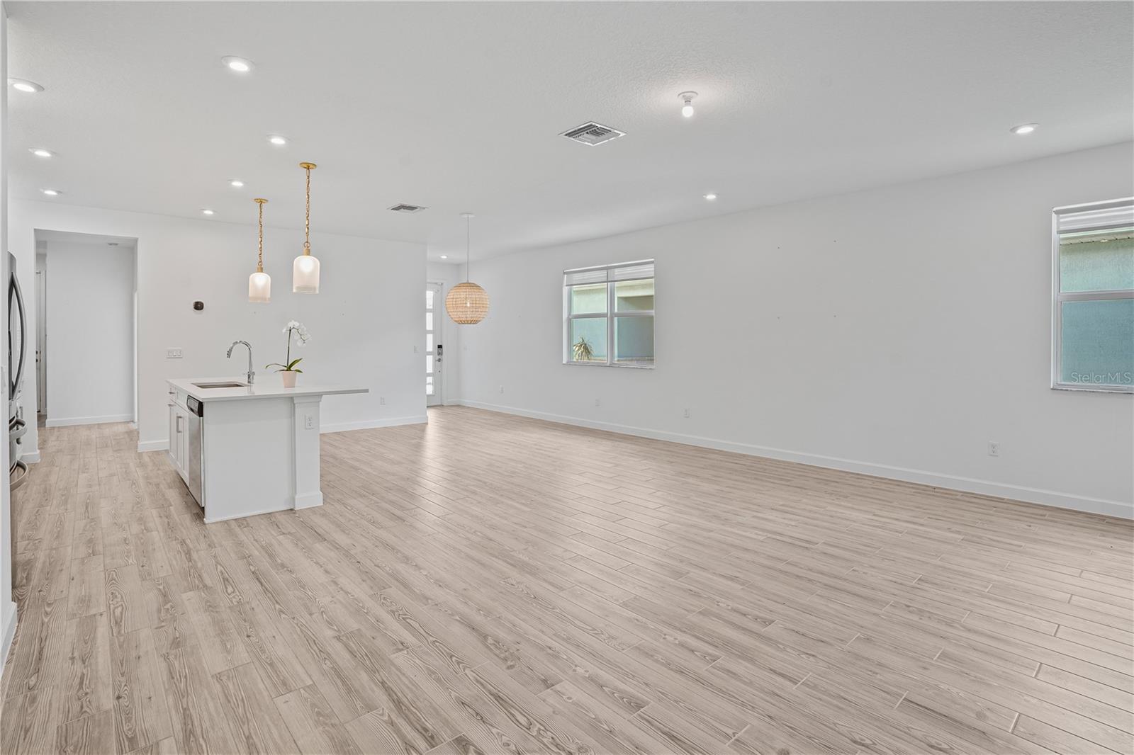 Image 14 of 96 For 11695 Viridian Boulevard