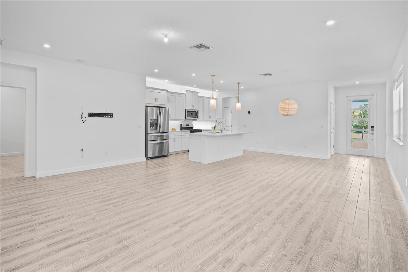 Image 18 of 96 For 11695 Viridian Boulevard