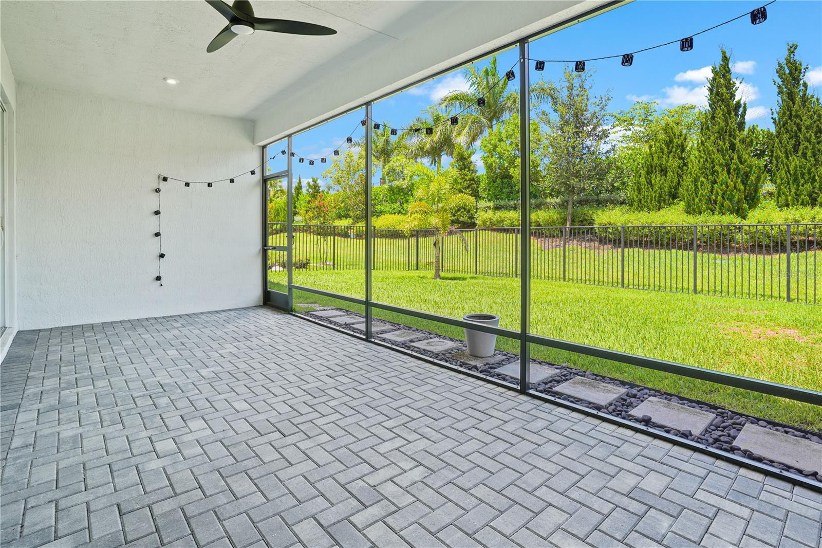 Image 22 of 96 For 11695 Viridian Boulevard