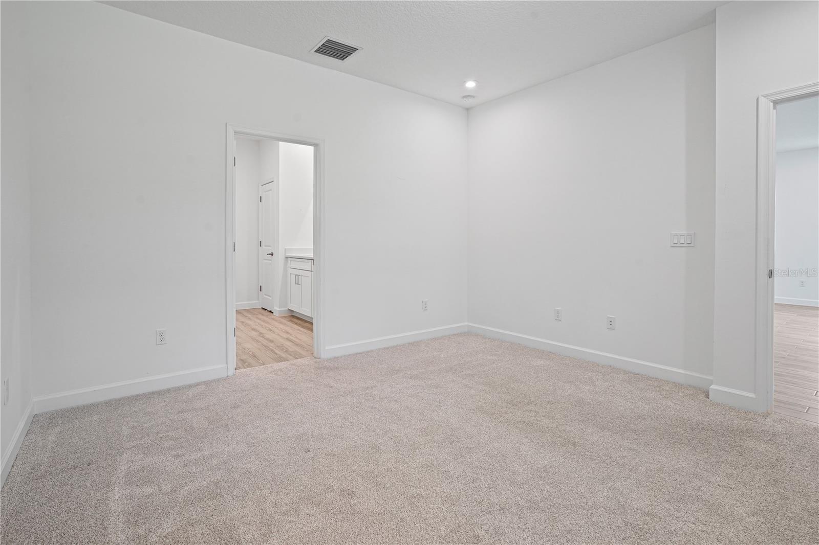 Image 29 of 96 For 11695 Viridian Boulevard