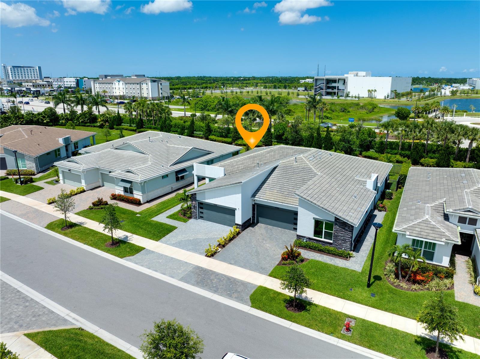 Image 38 of 96 For 11695 Viridian Boulevard