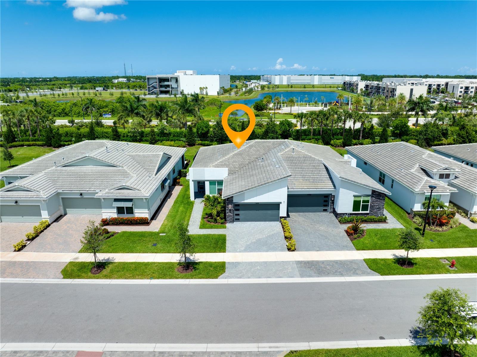 Image 42 of 96 For 11695 Viridian Boulevard