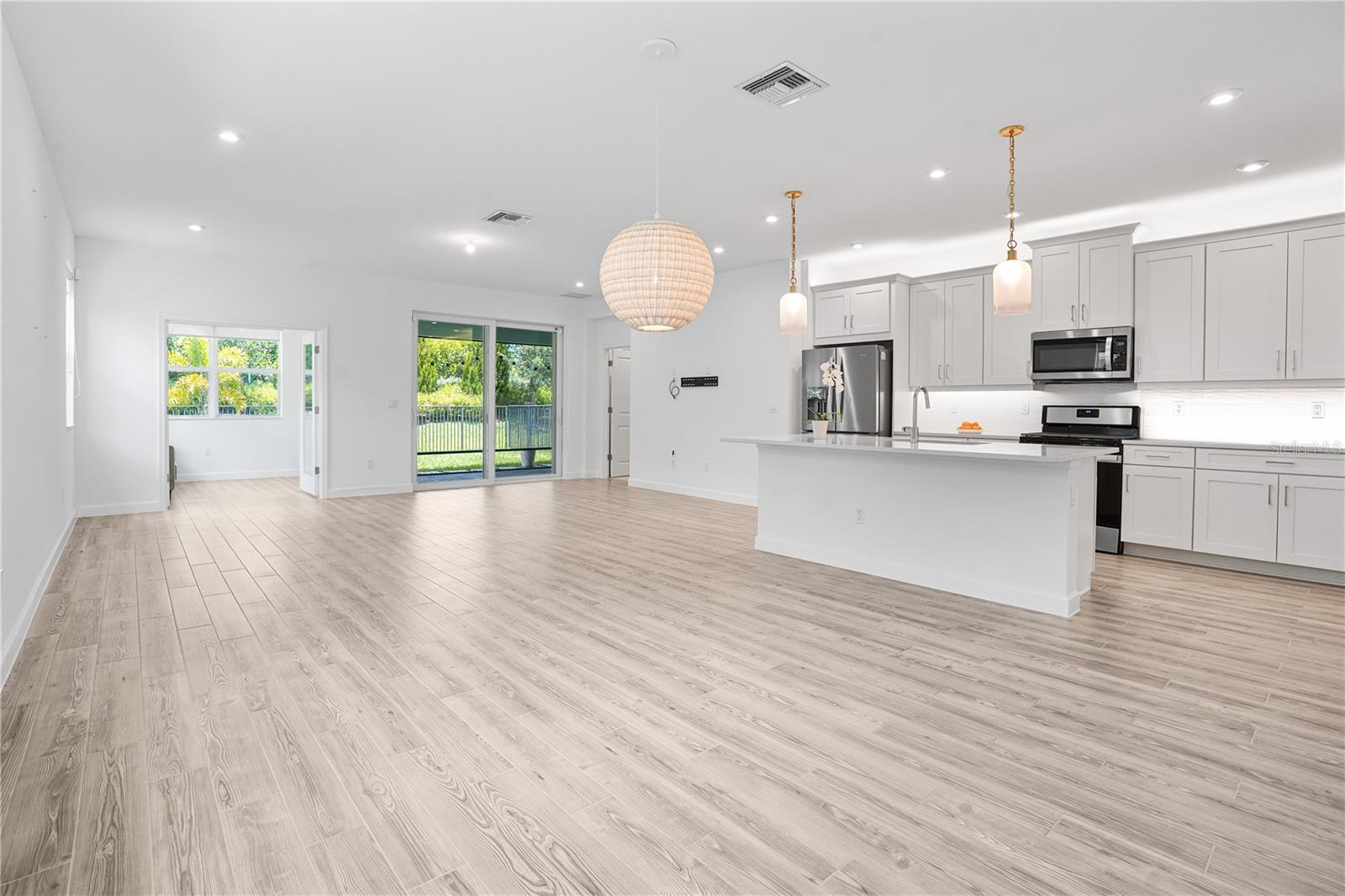 Image 8 of 96 For 11695 Viridian Boulevard