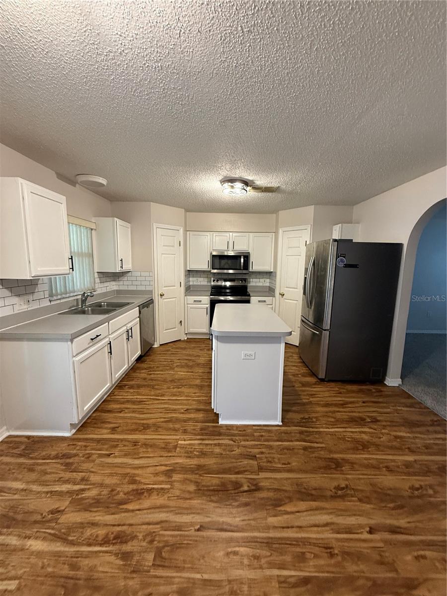 Image 10 of 43 For 16053 Wilkinson Drive