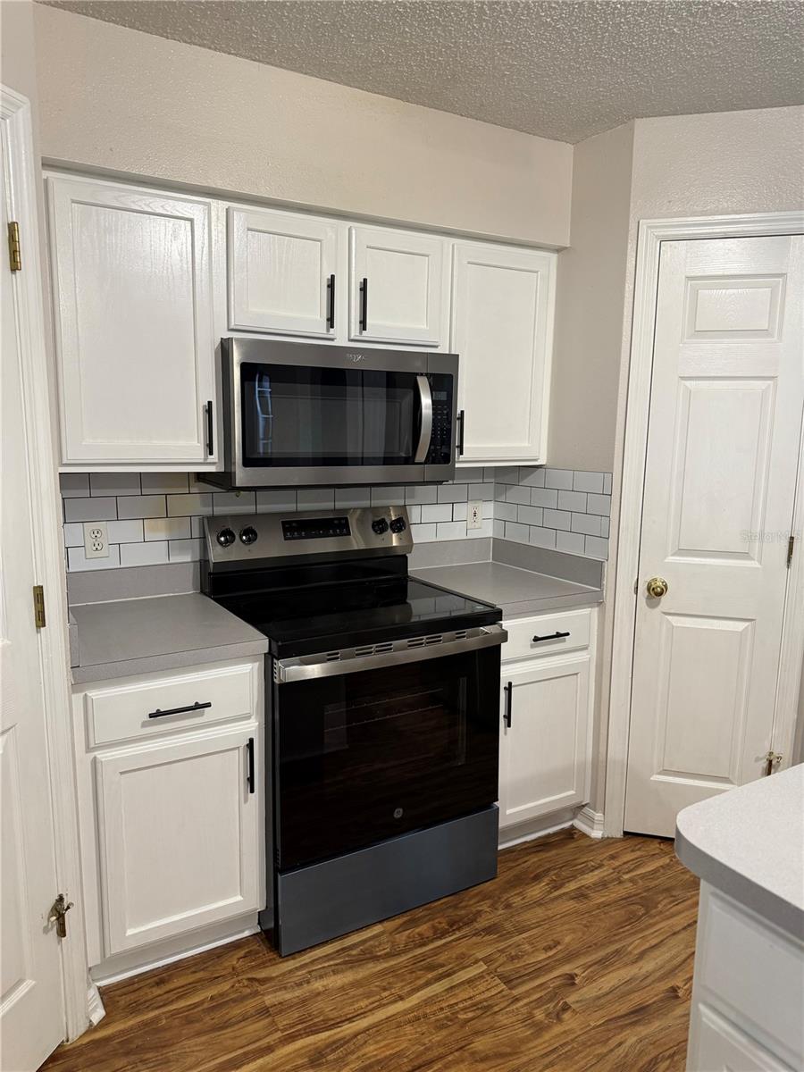 Image 13 of 43 For 16053 Wilkinson Drive