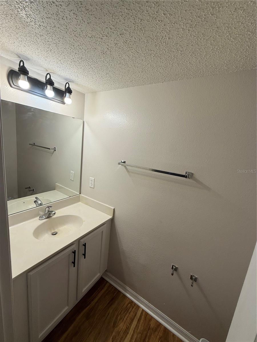 Image 16 of 43 For 16053 Wilkinson Drive