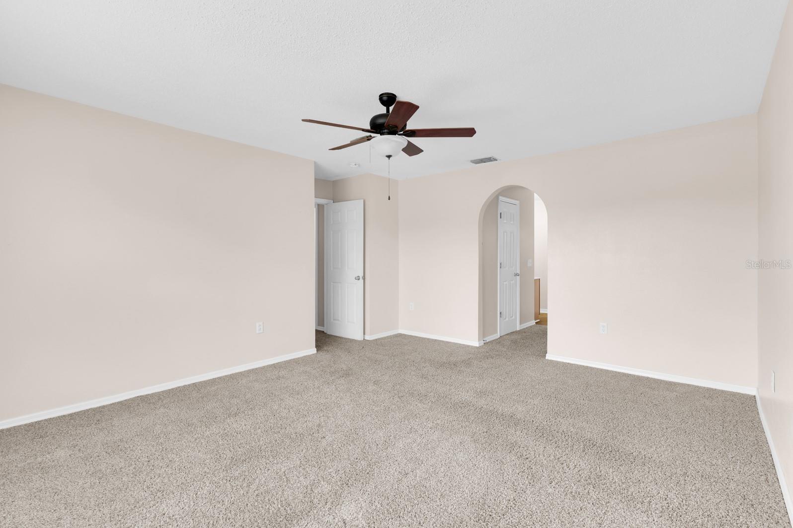 Image 33 of 43 For 16053 Wilkinson Drive