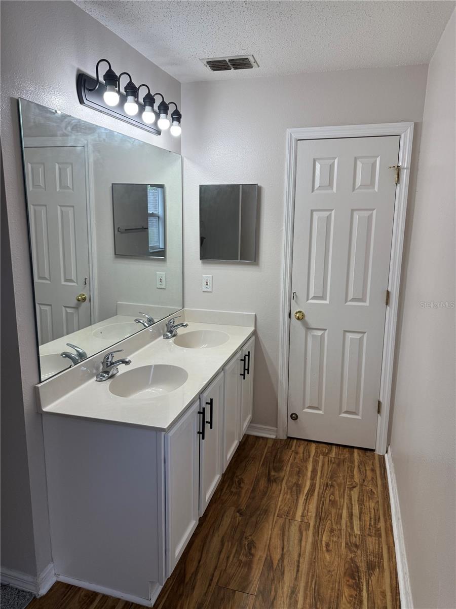 Image 35 of 43 For 16053 Wilkinson Drive
