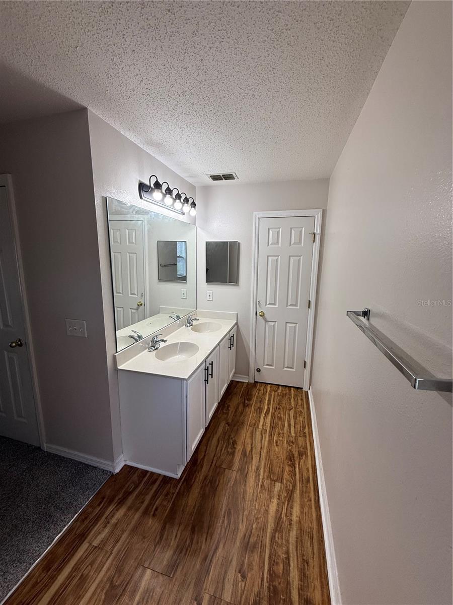 Image 36 of 43 For 16053 Wilkinson Drive
