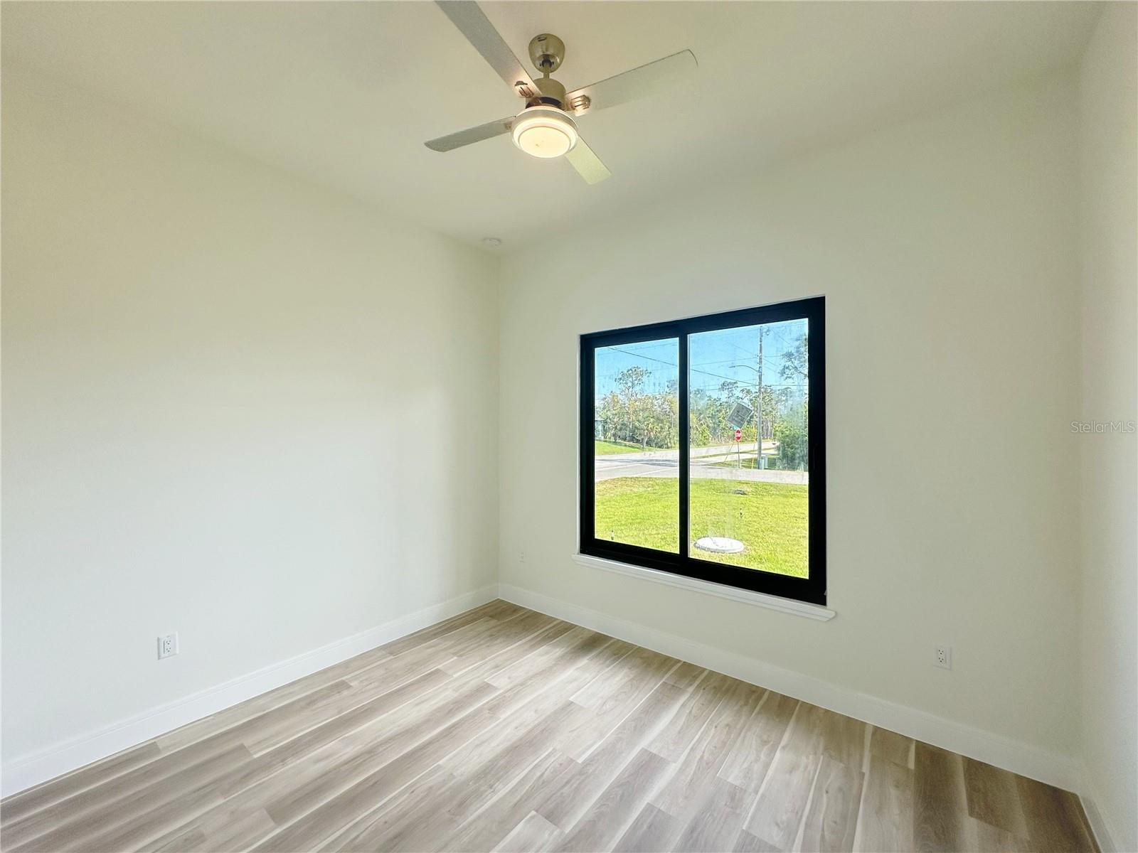 Image 8 of 11 For 15561 Aldama Circle