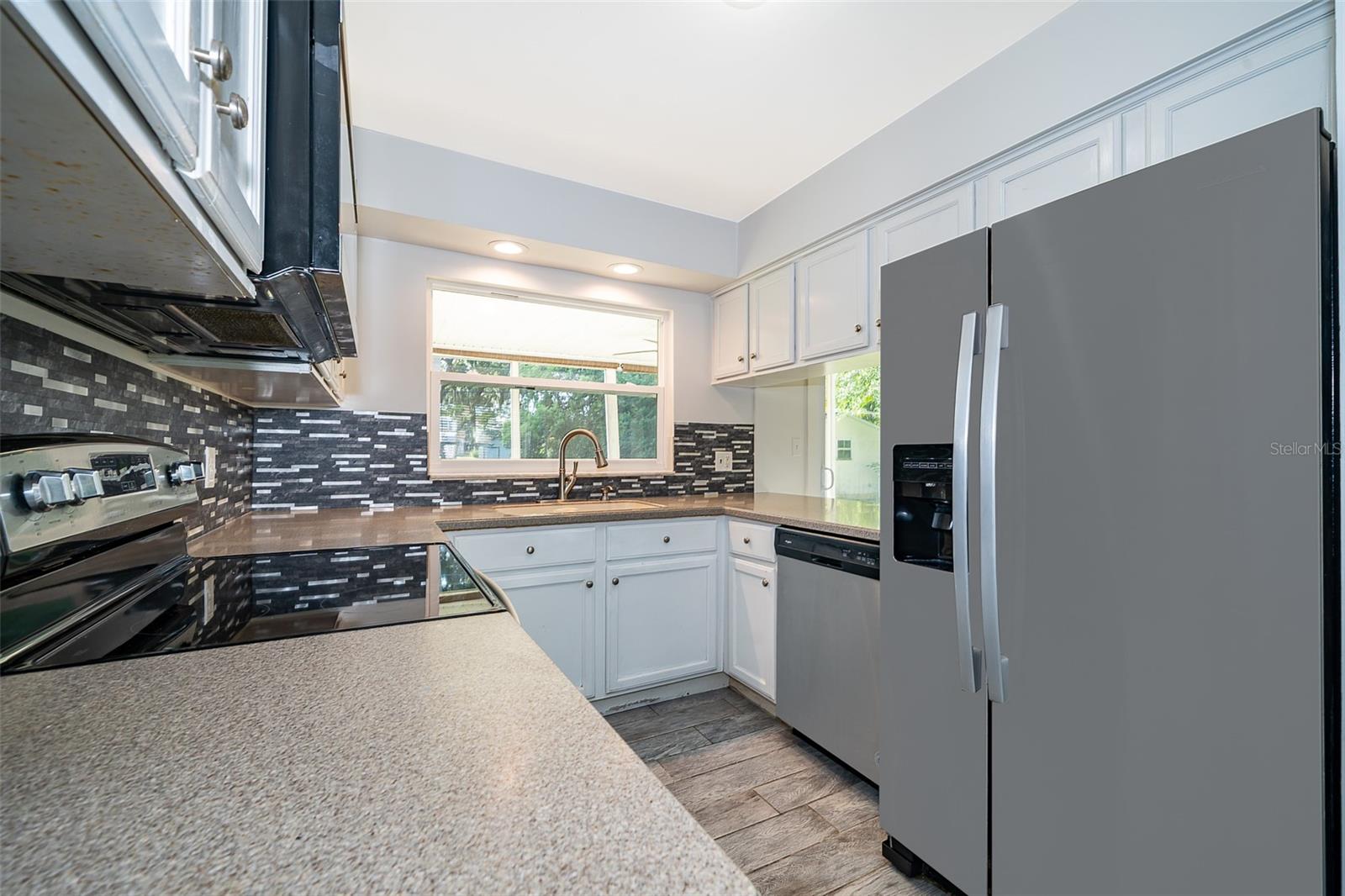 Image 13 of 28 For 1105 Morse Avenue
