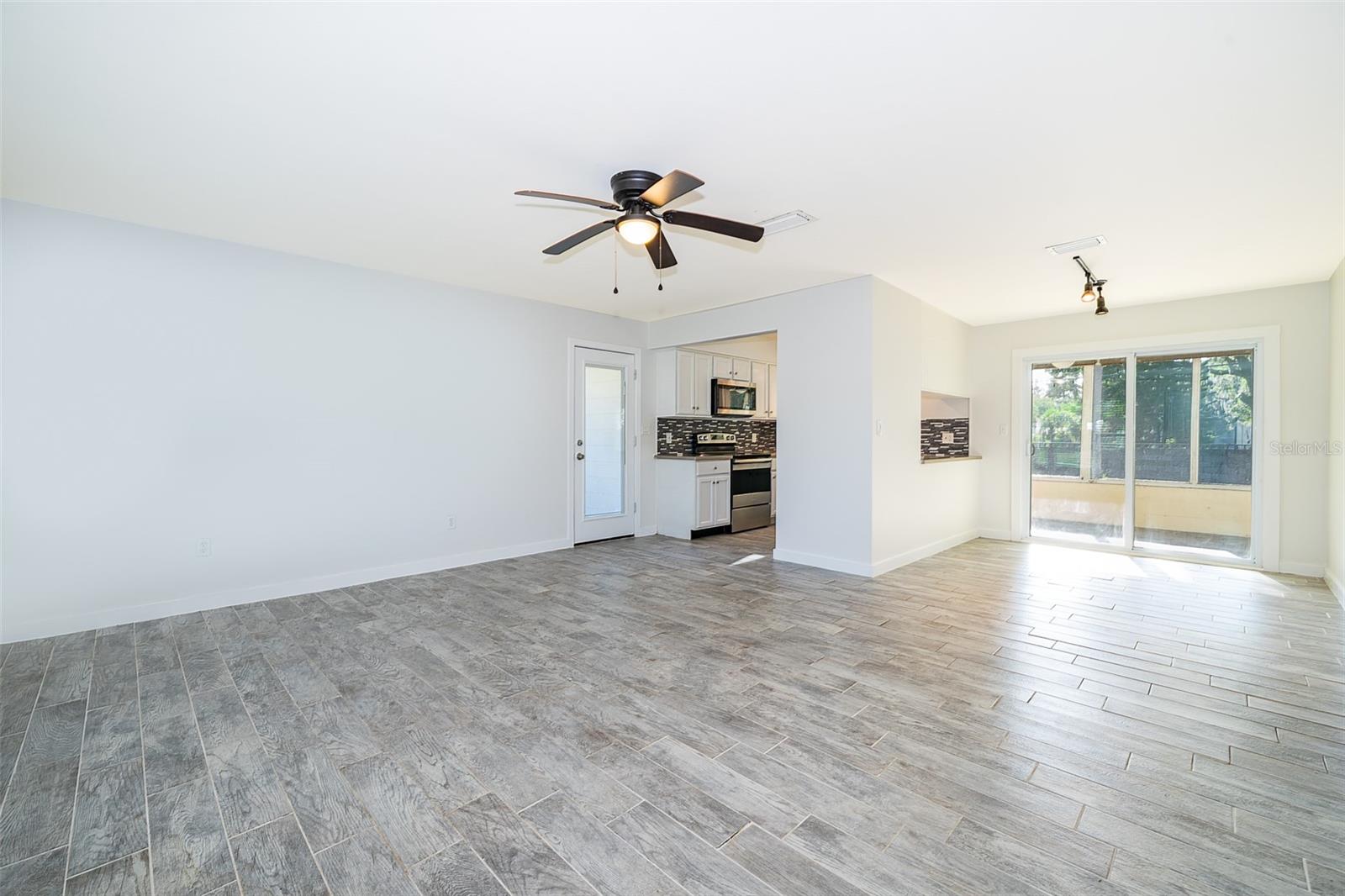 Image 3 of 28 For 1105 Morse Avenue