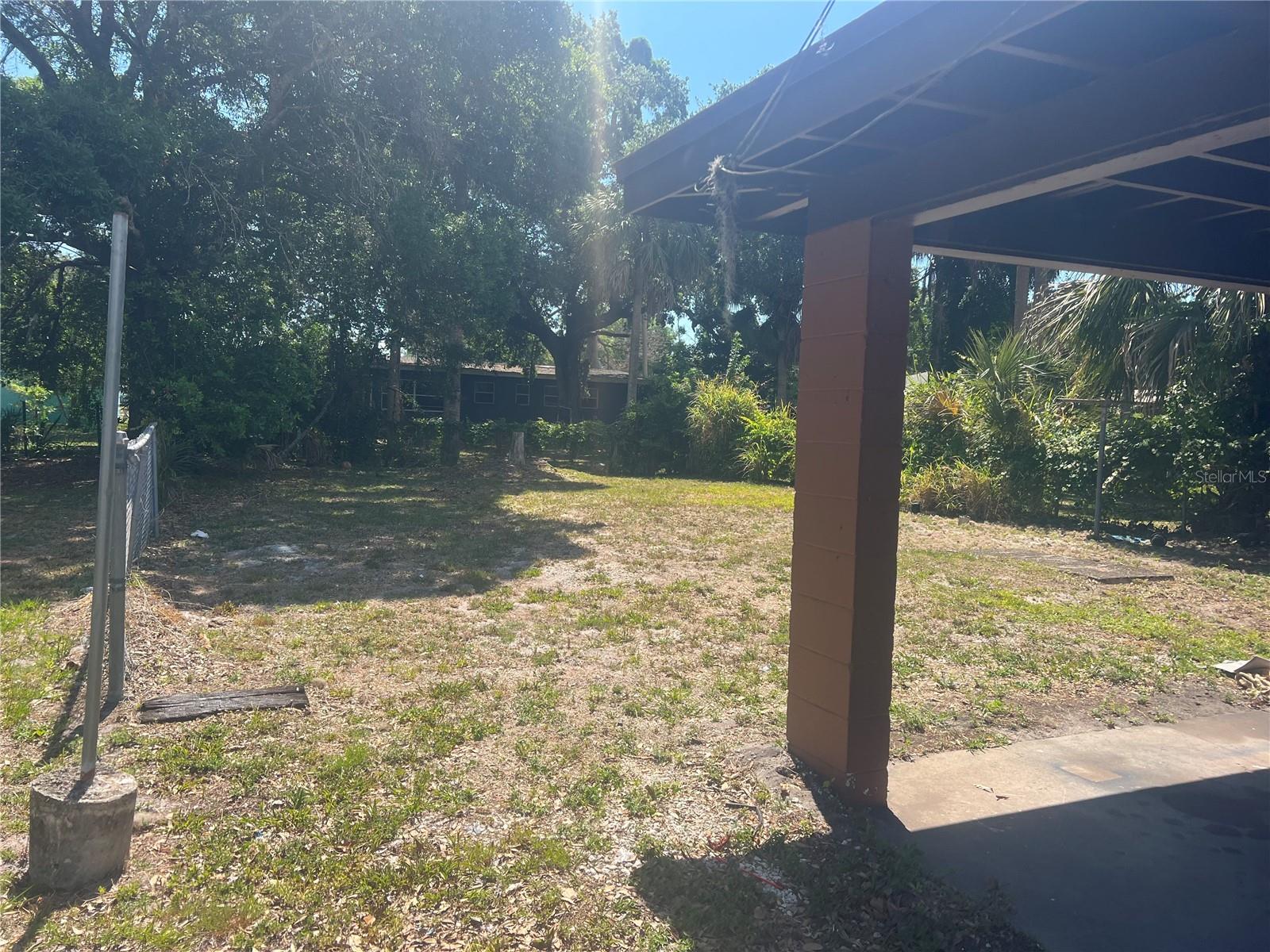 Image 16 of 17 For 989 Fiske Boulevard