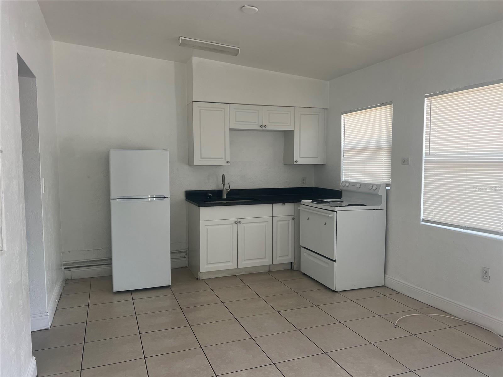 Image 3 of 17 For 989 Fiske Boulevard