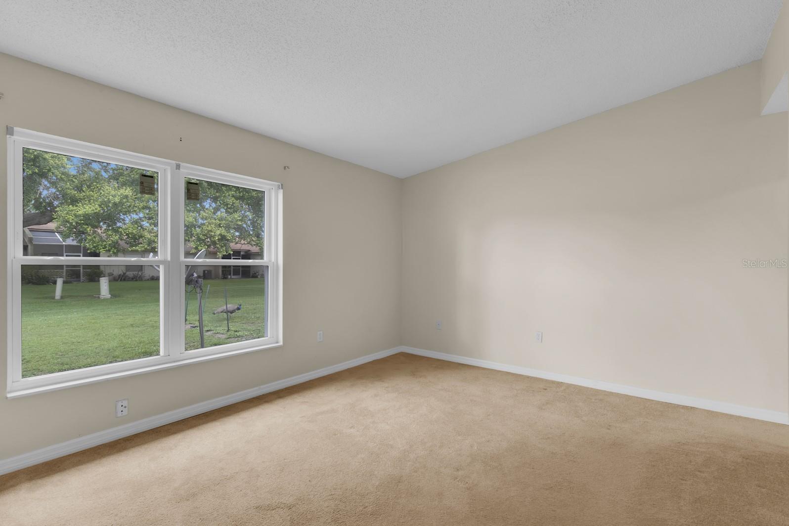 Image 13 of 24 For 978 Calanda Avenue