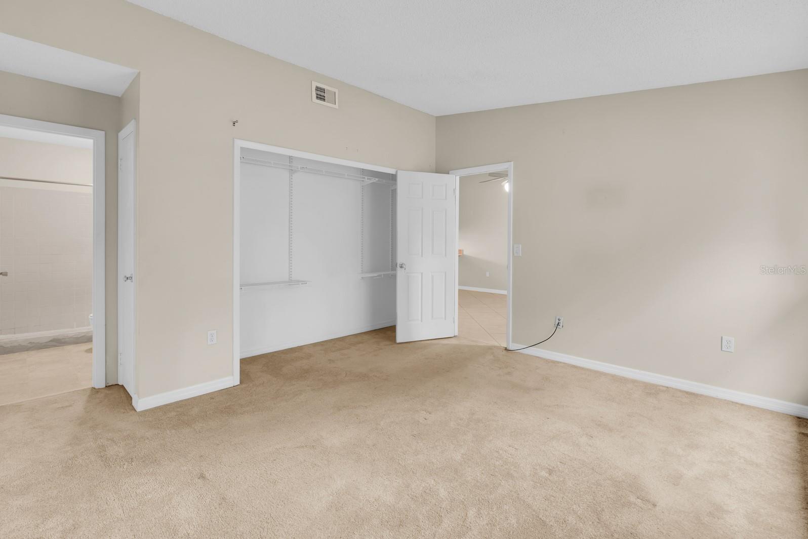 Image 14 of 24 For 978 Calanda Avenue