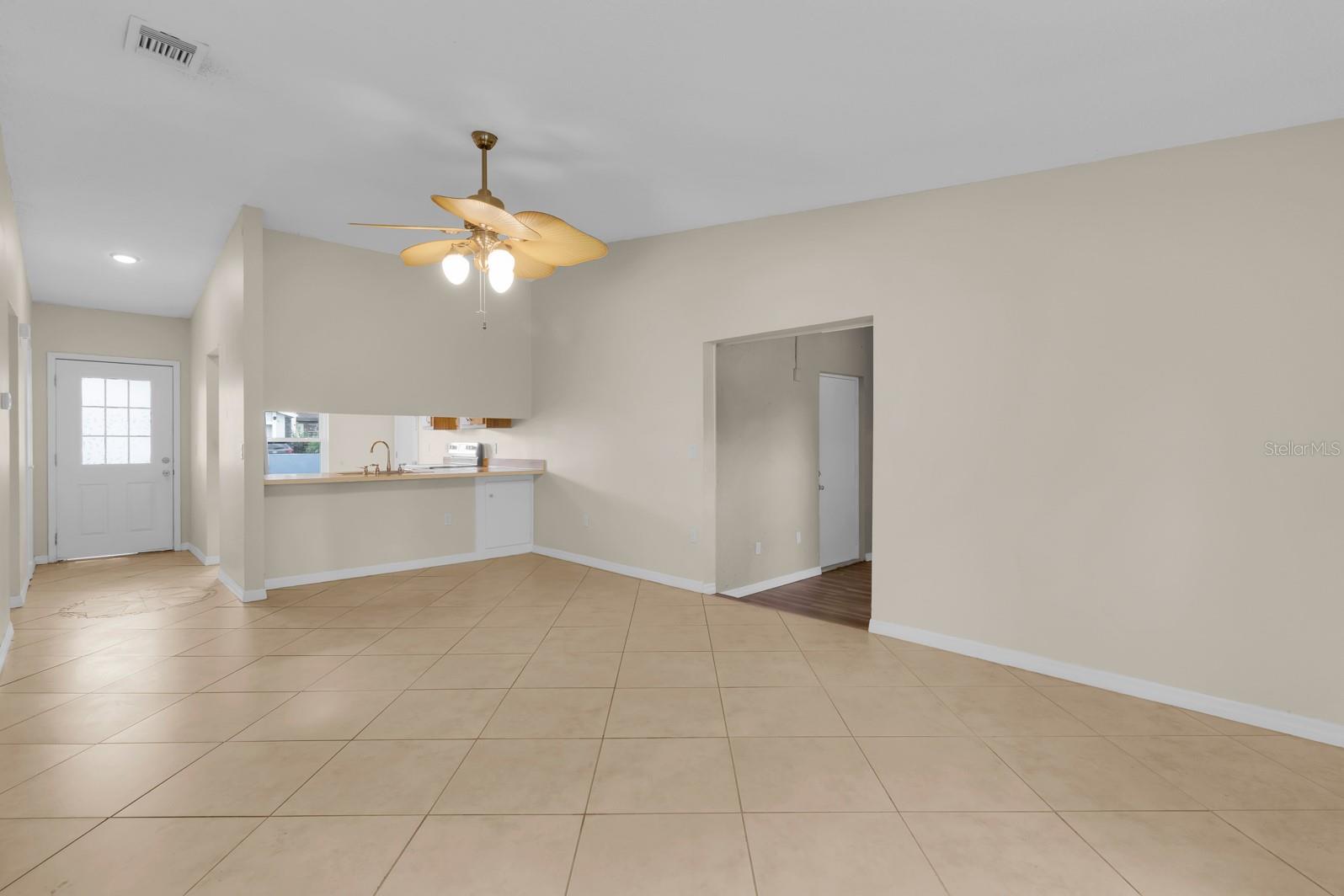 Image 16 of 24 For 978 Calanda Avenue