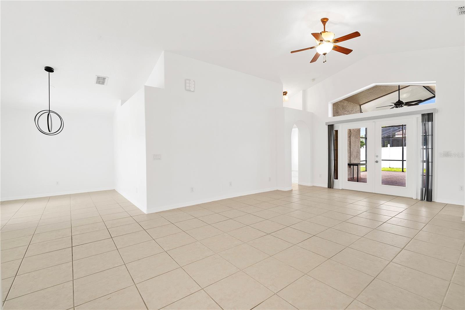 Image 14 of 42 For 9003 Pecky Cypress Way