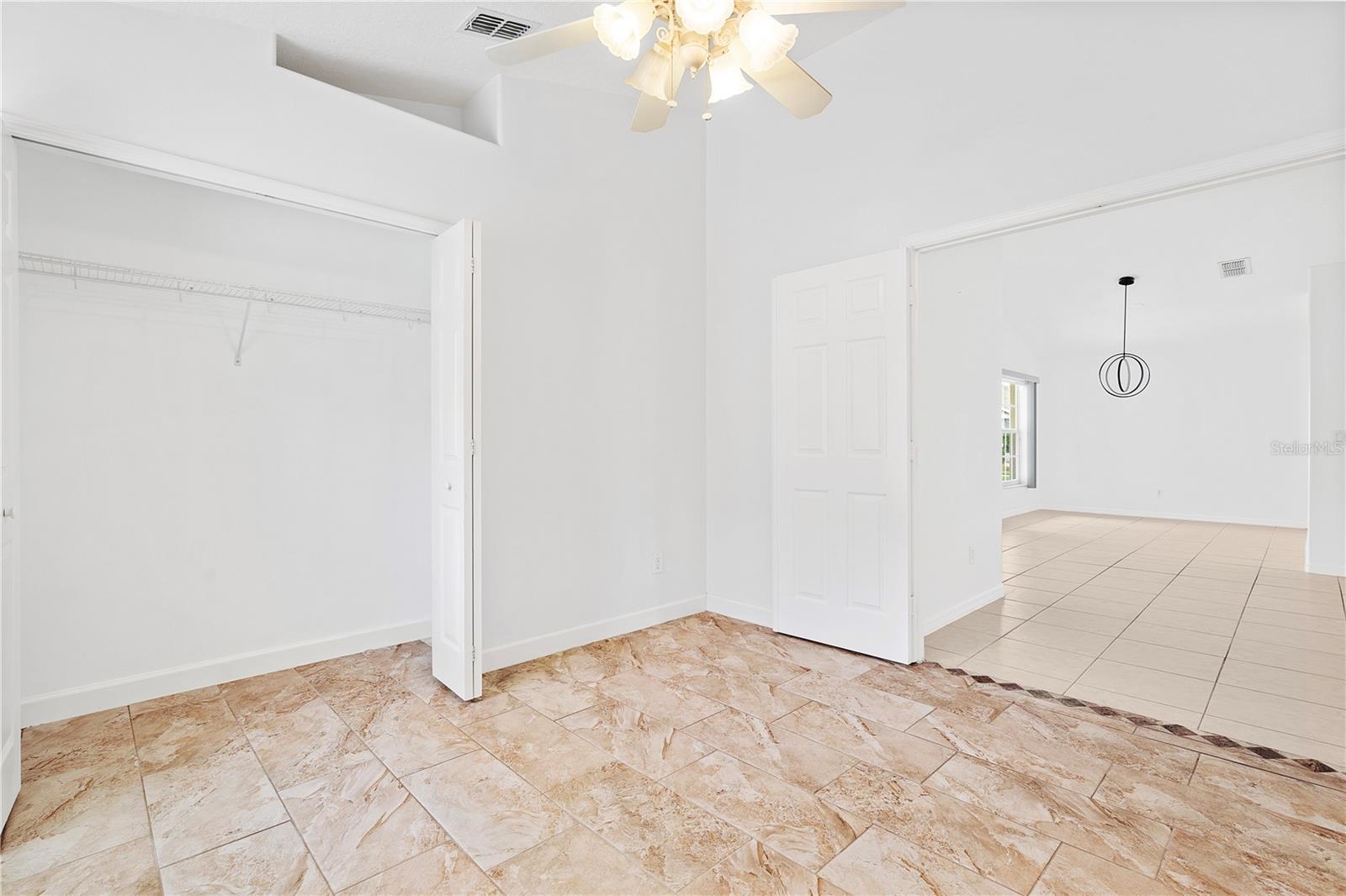 Image 17 of 42 For 9003 Pecky Cypress Way