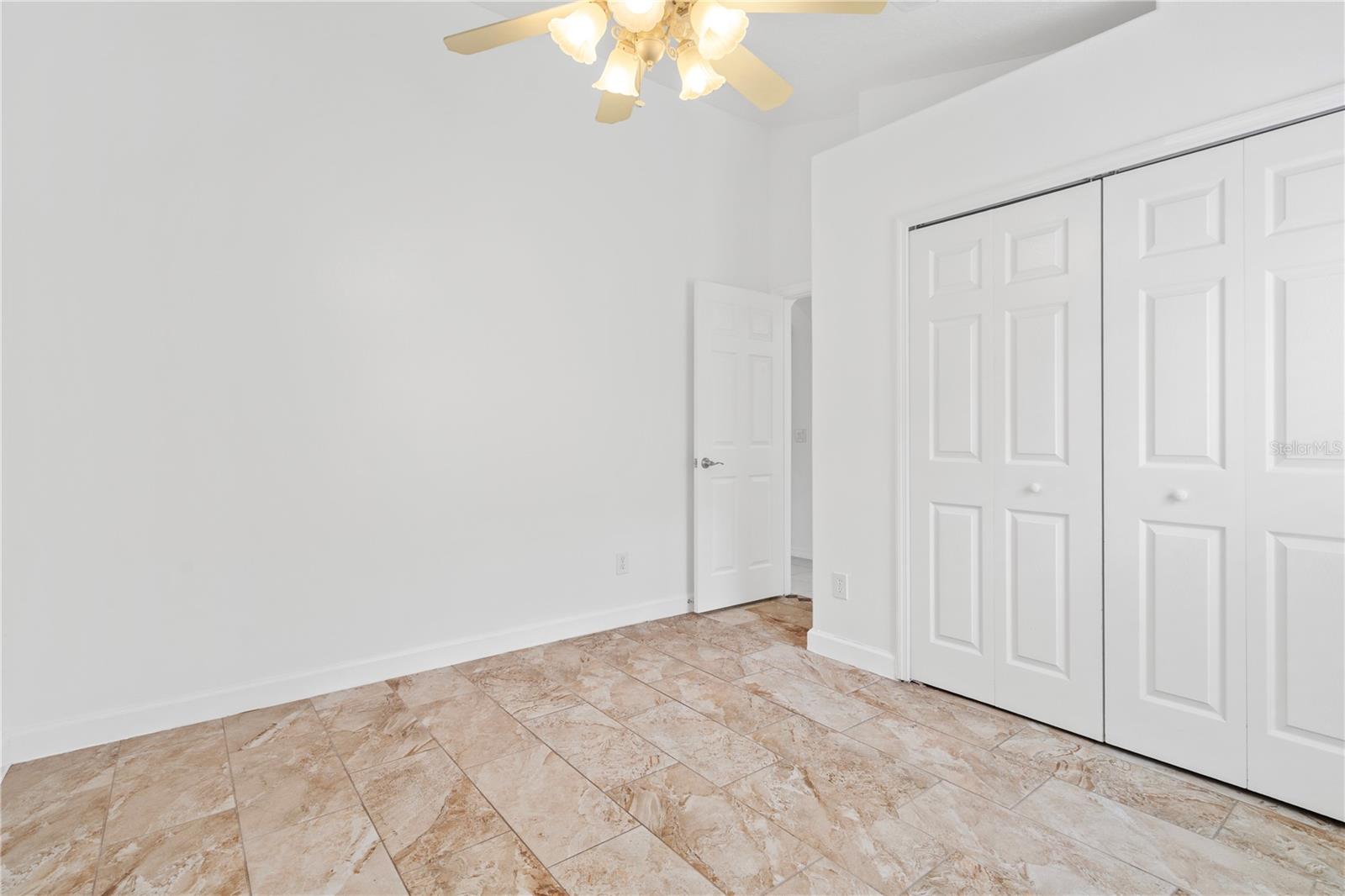 Image 18 of 42 For 9003 Pecky Cypress Way