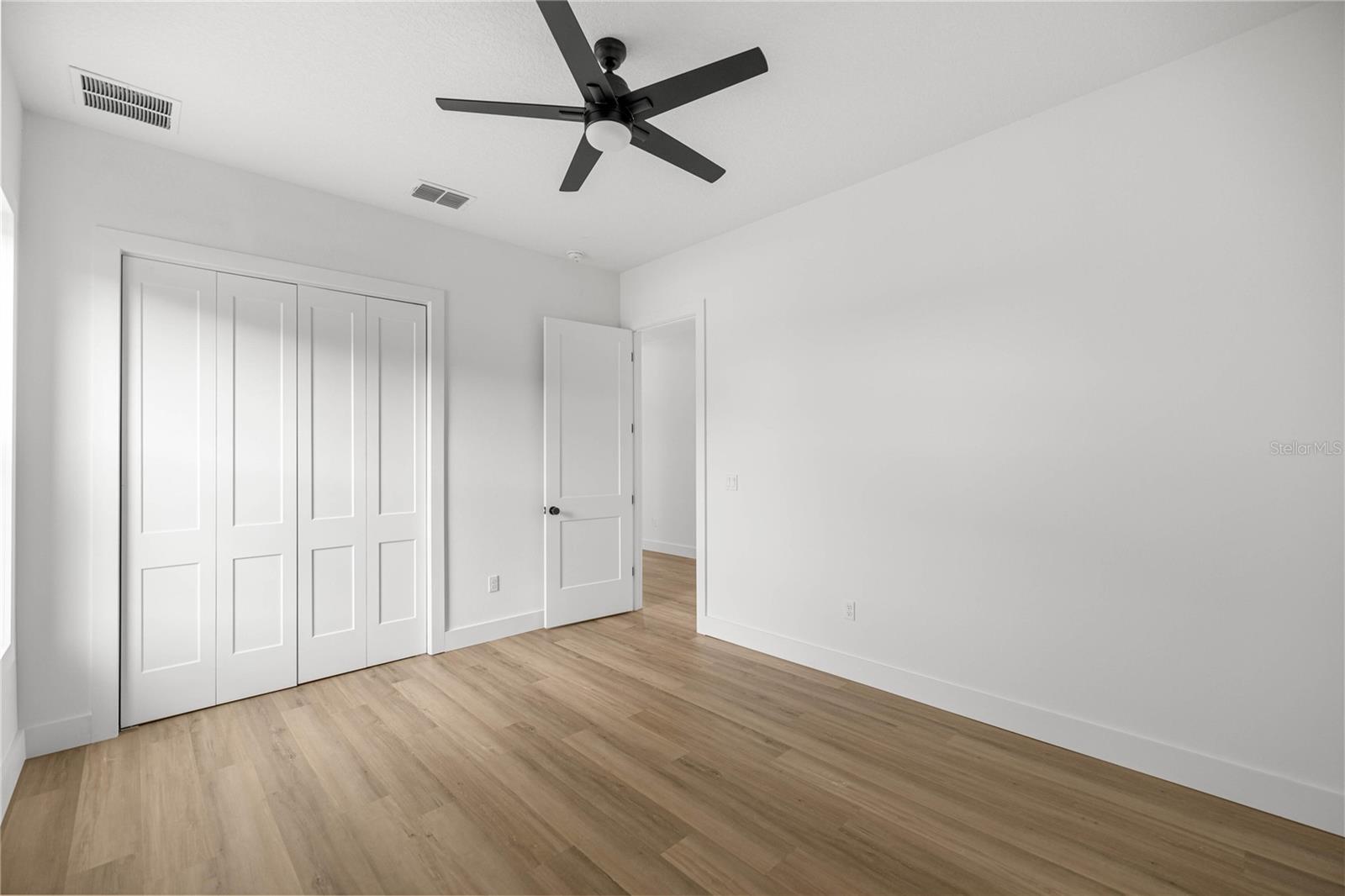 Image 21 of 41 For 2212 210th Avenue