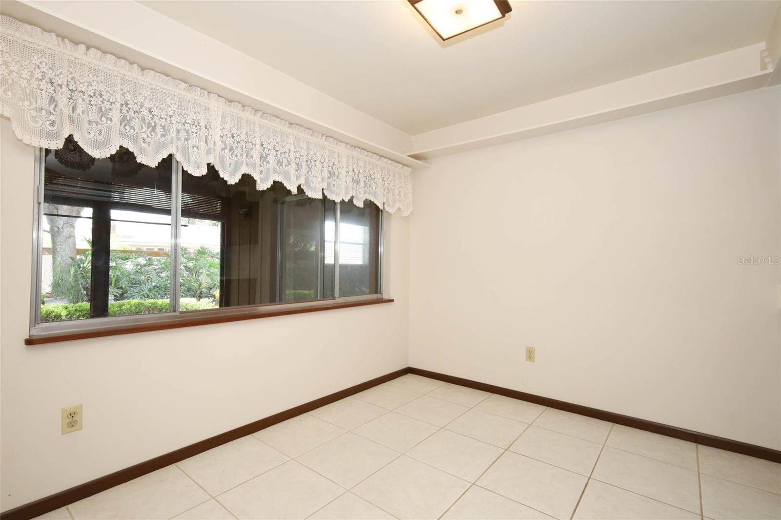 Image 17 of 49 For 9206 Everwood Street