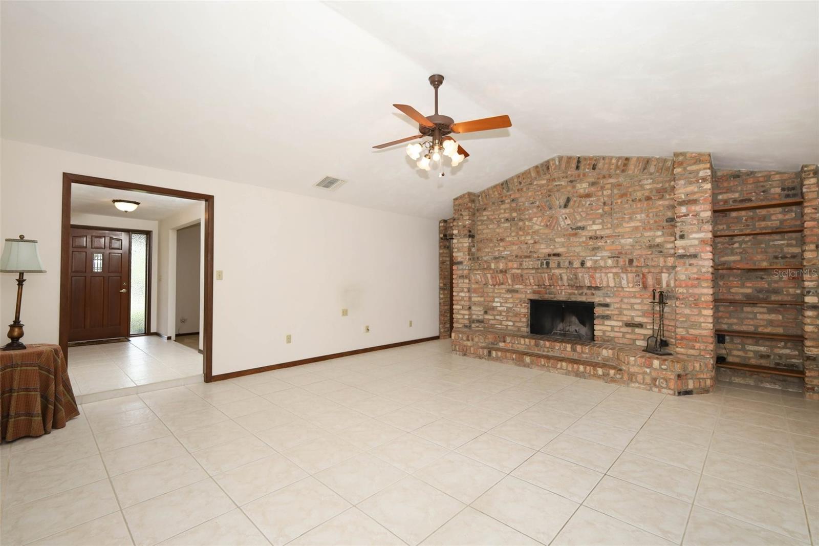 Image 19 of 49 For 9206 Everwood Street