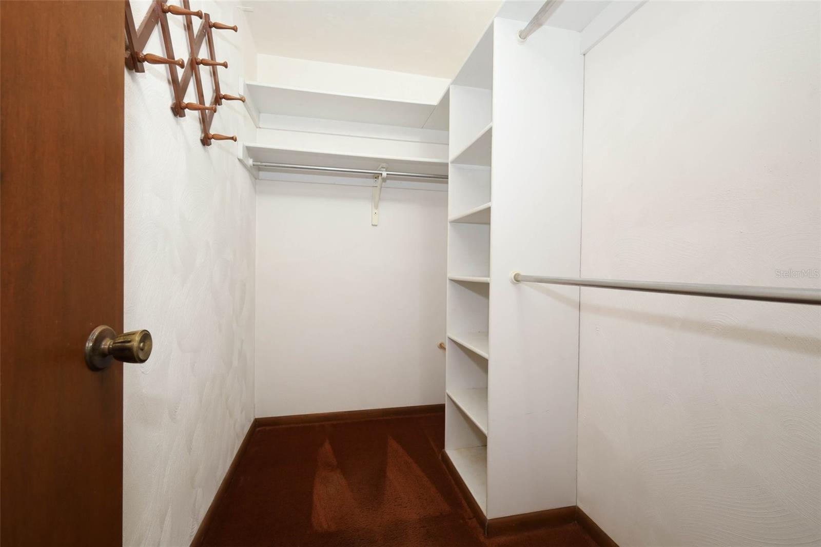 Image 26 of 49 For 9206 Everwood Street