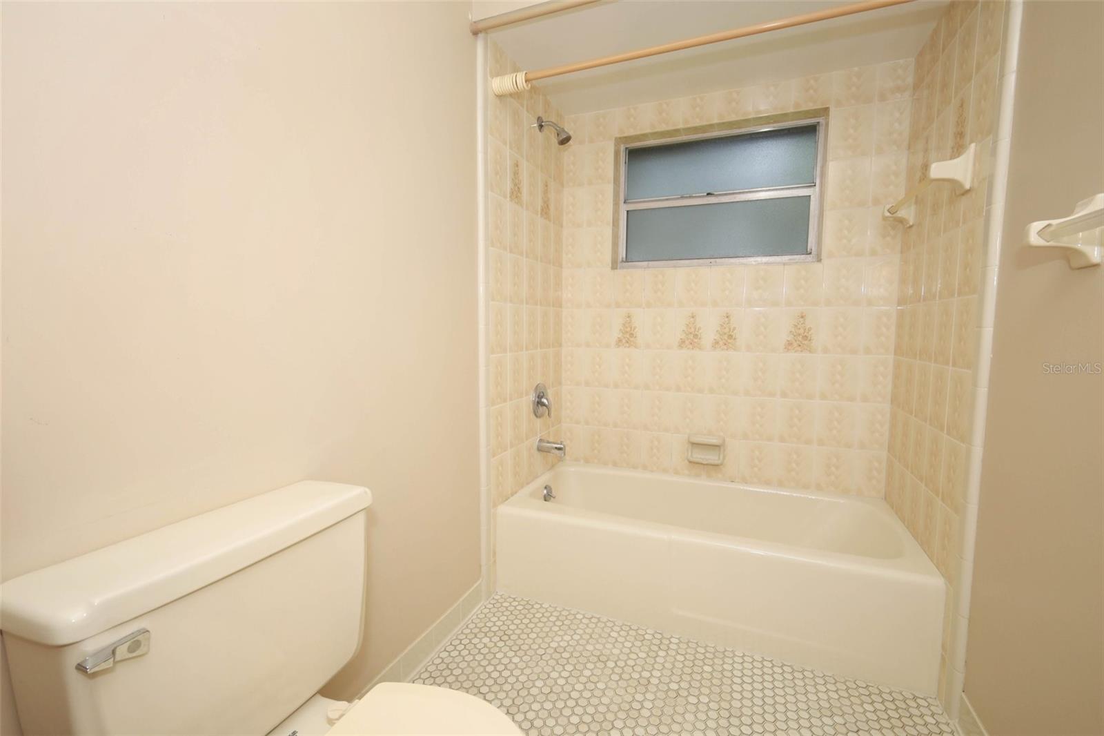 Image 33 of 49 For 9206 Everwood Street