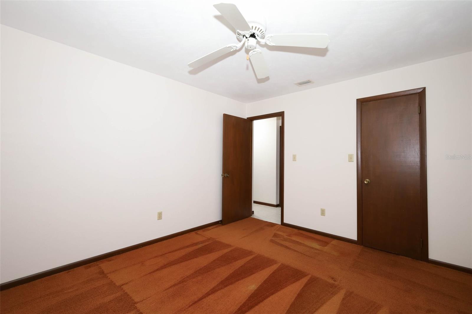 Image 35 of 49 For 9206 Everwood Street