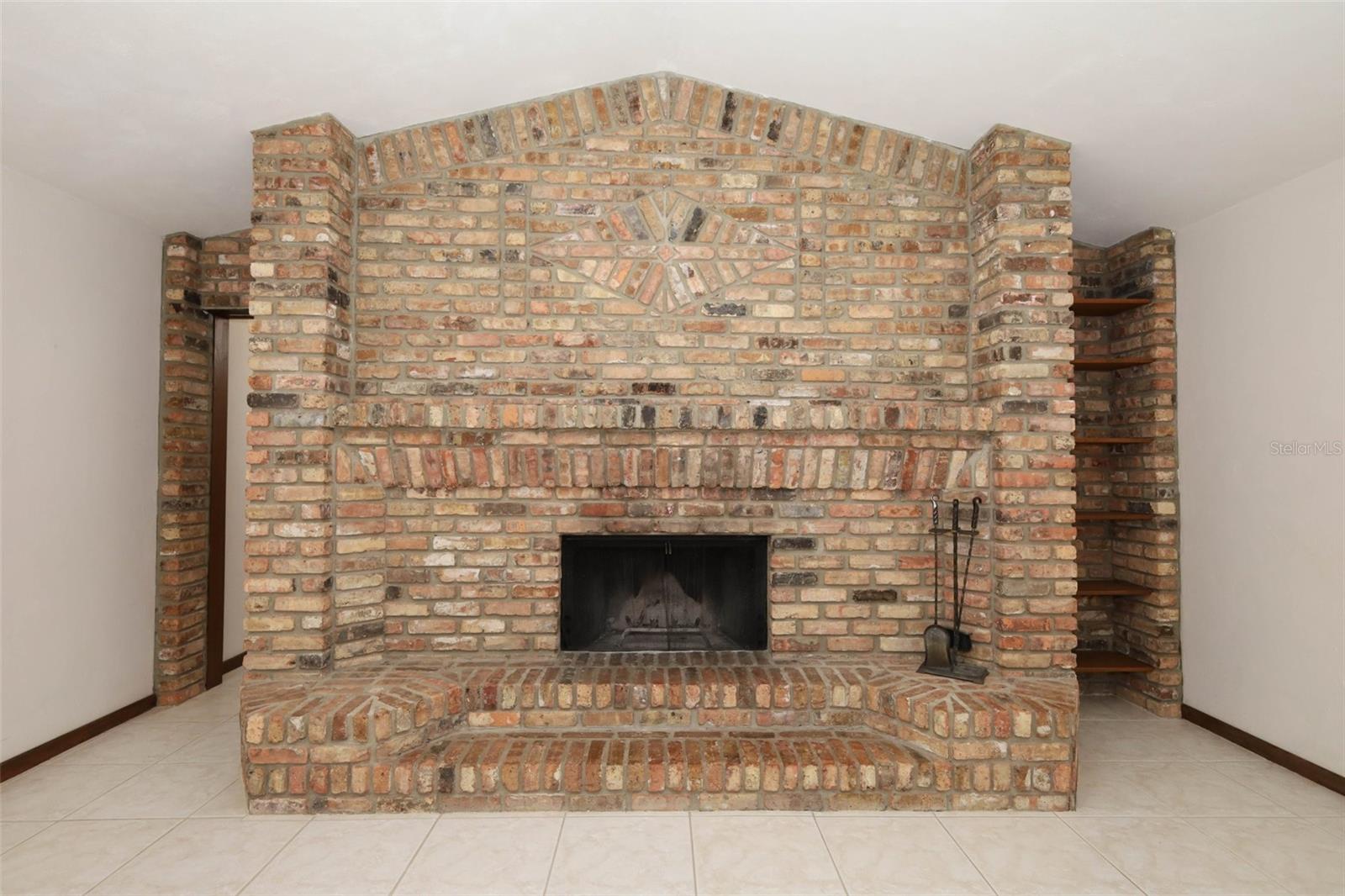 Image 36 of 49 For 9206 Everwood Street