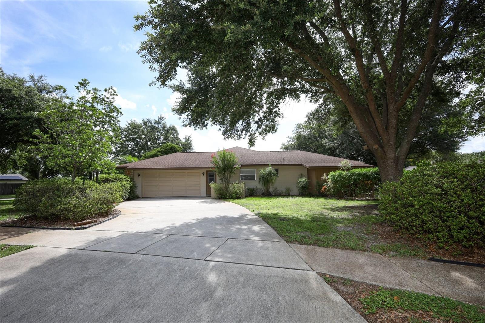 Image 39 of 49 For 9206 Everwood Street