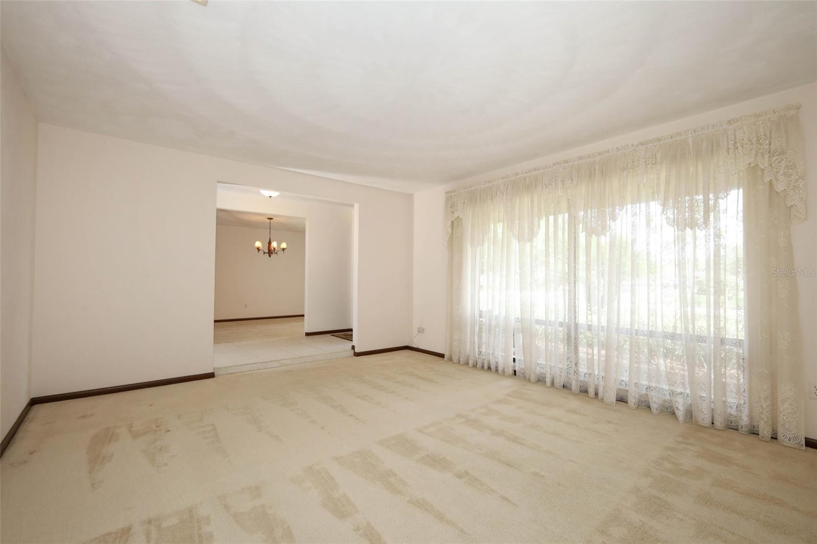 Image 4 of 49 For 9206 Everwood Street