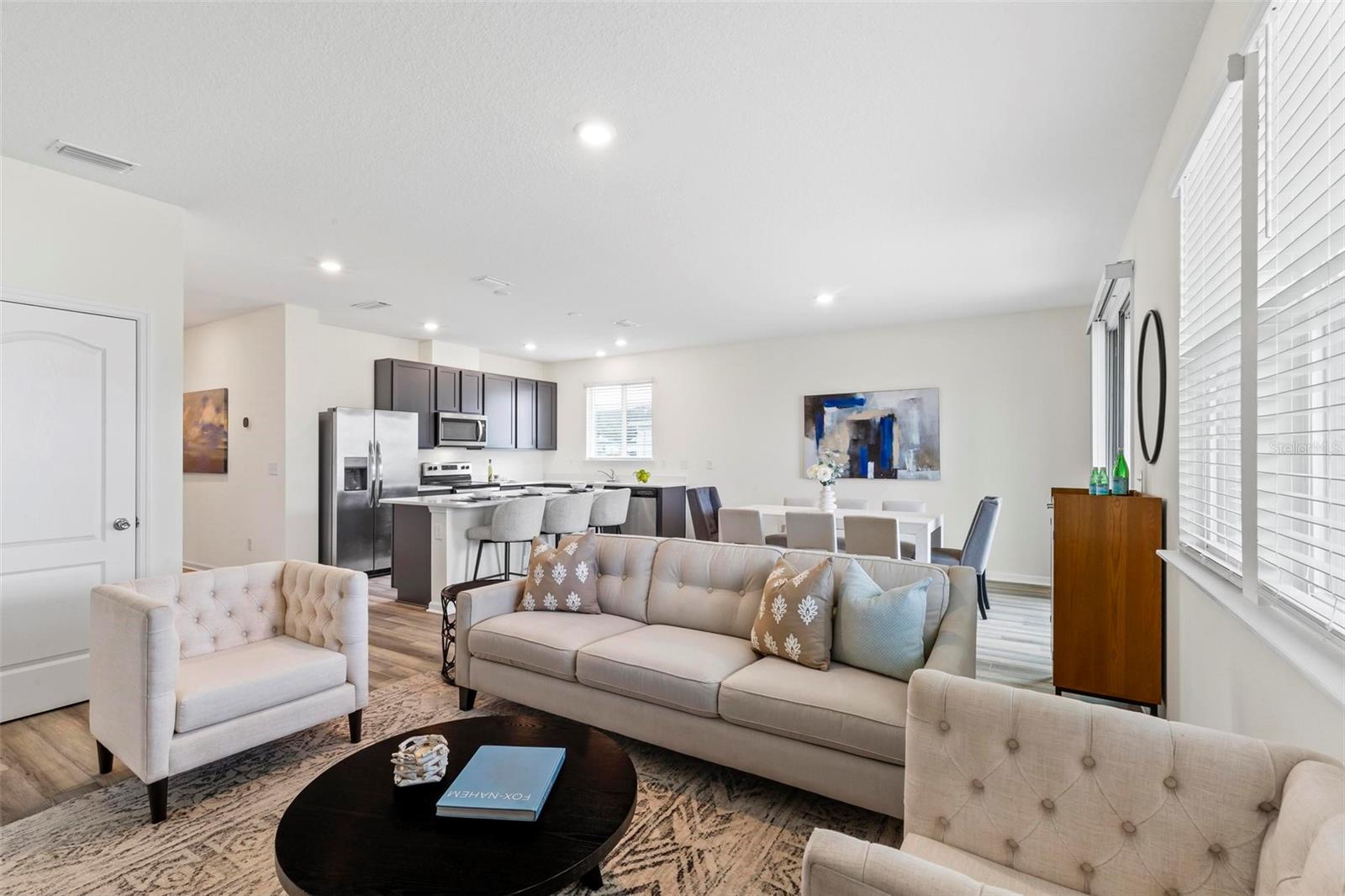 Image 9 of 42 For 85 Las Casitas Boulevard
