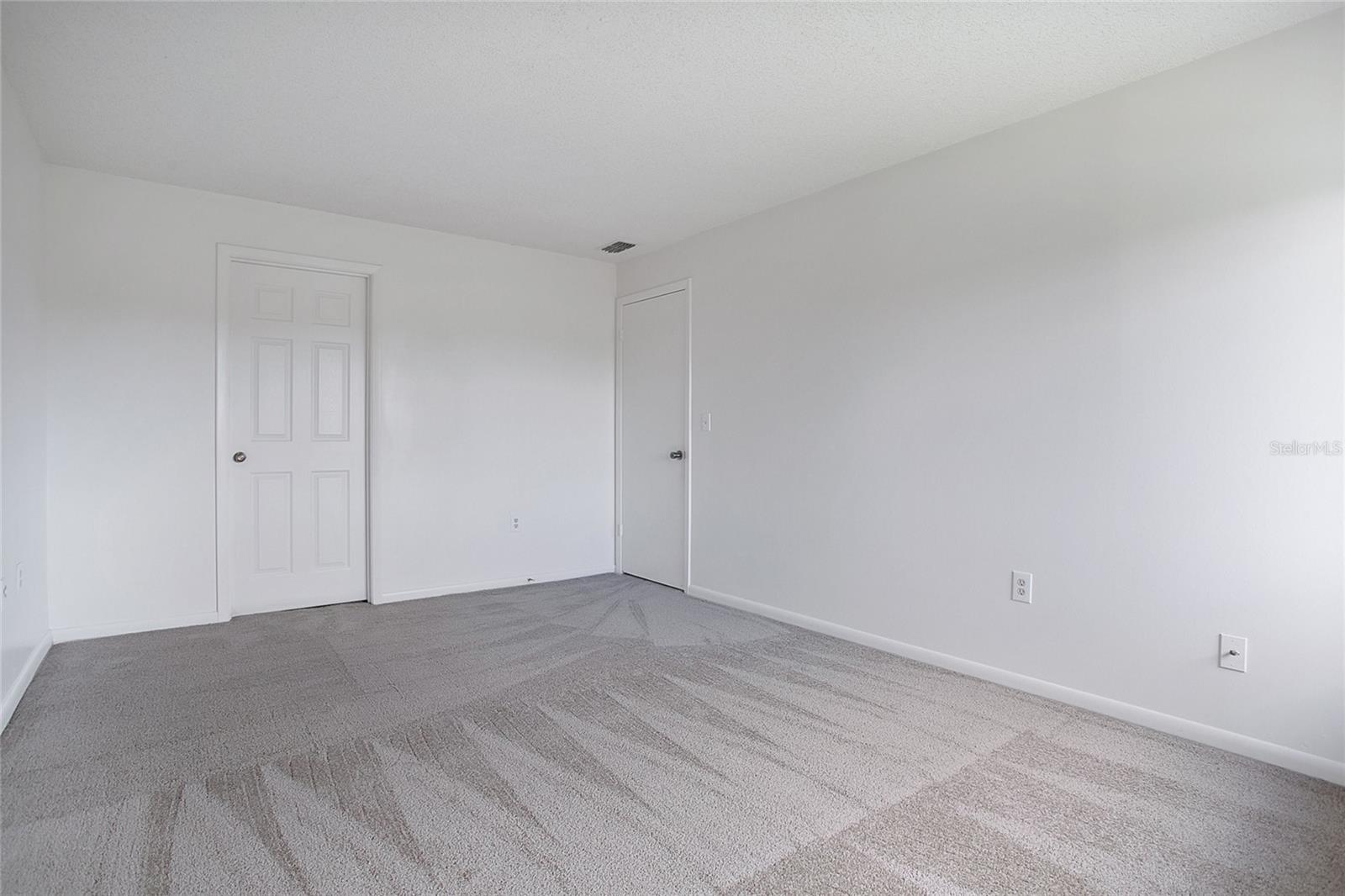 Image 10 of 20 For 5223 Vineland Road