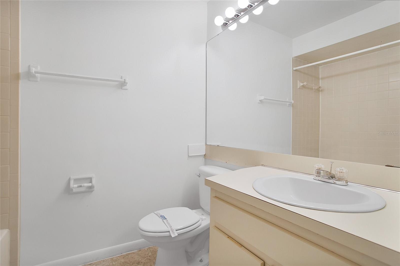 Image 11 of 20 For 5223 Vineland Road