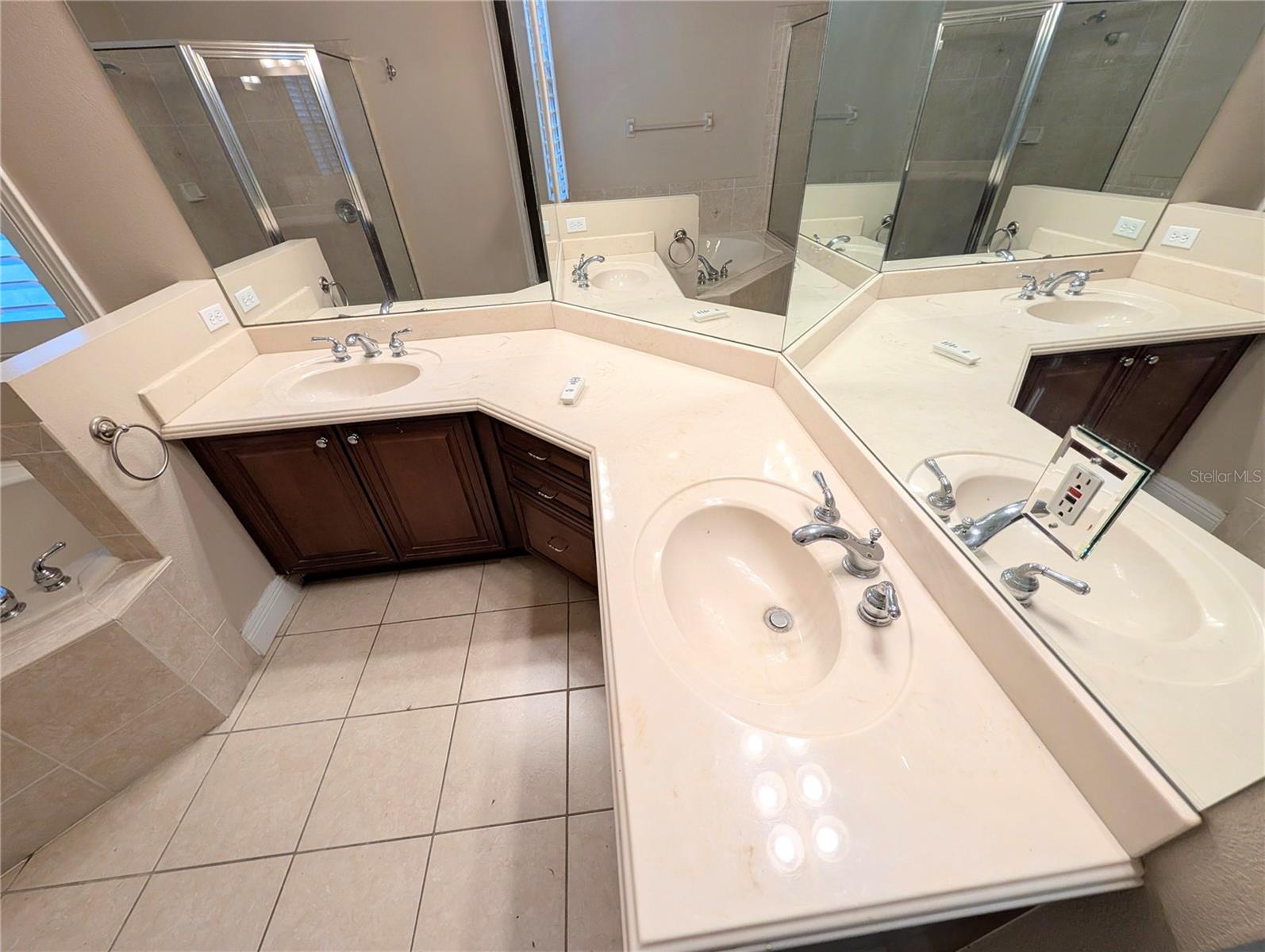 Image 20 of 66 For 3504 Shorewood Drive