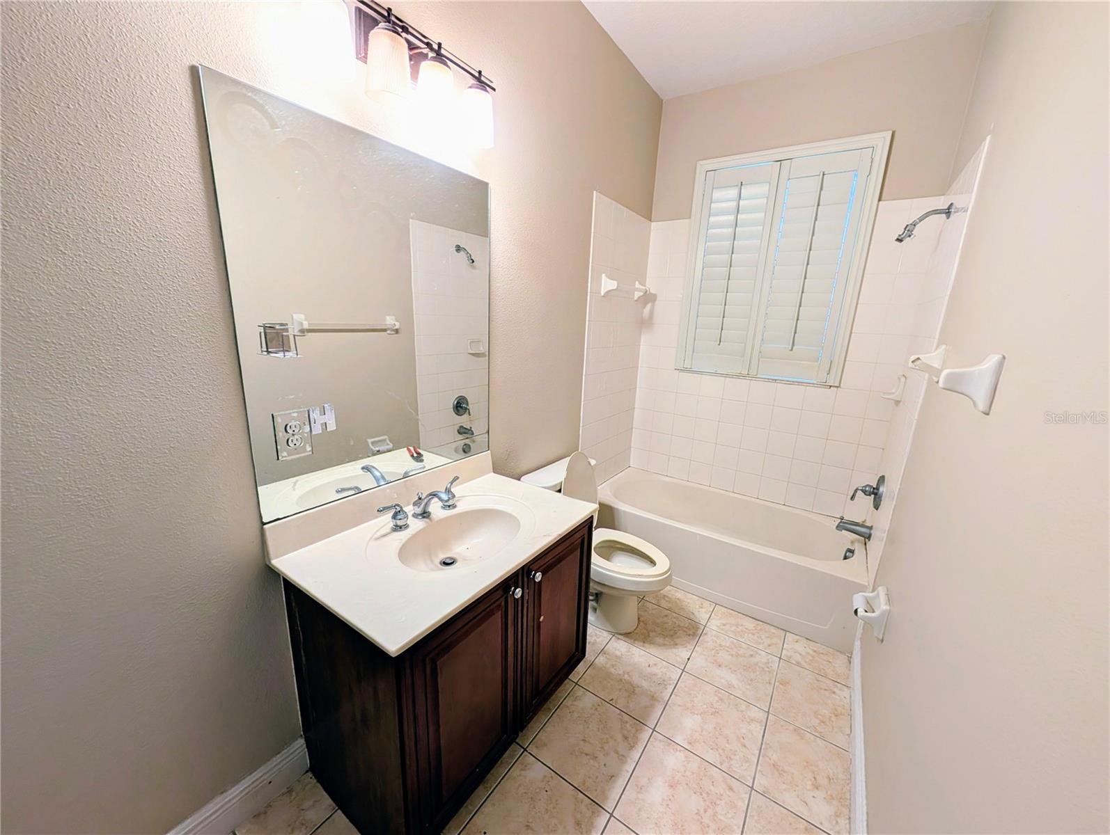 Image 33 of 66 For 3504 Shorewood Drive