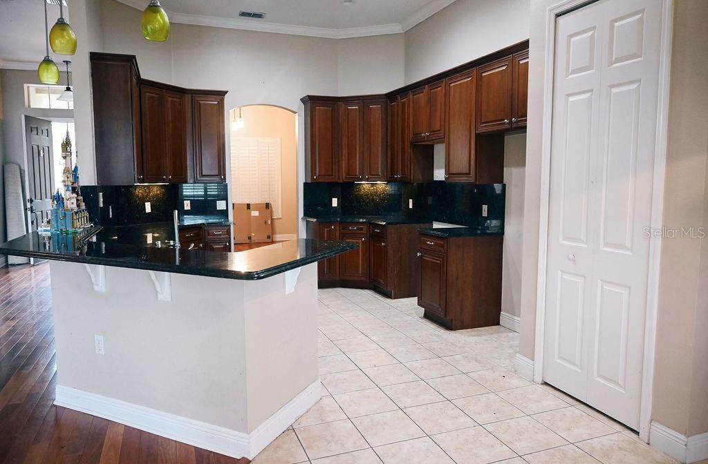 Image 8 of 66 For 3504 Shorewood Drive