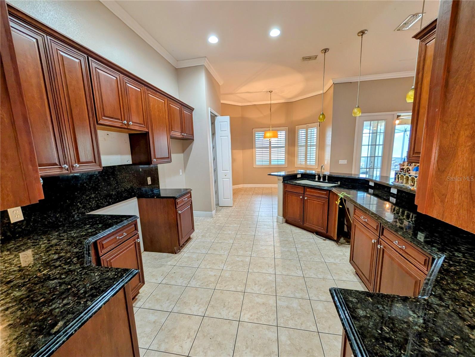 Image 9 of 66 For 3504 Shorewood Drive
